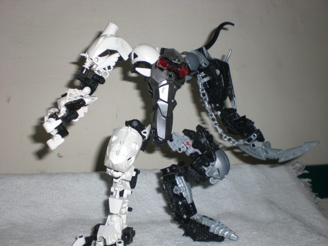 kranuaka_pose.jpg