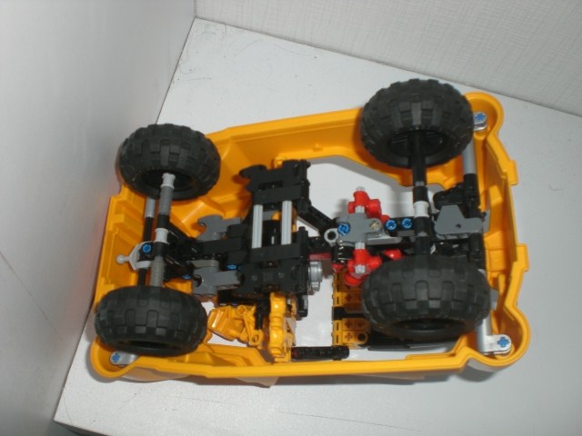 mahri_buggy_below.jpg