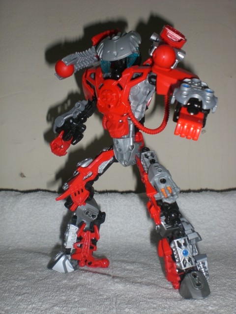 red-alpha_pose.jpg