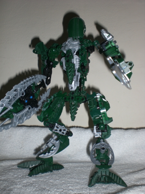 jungle_mecha_pose.jpg