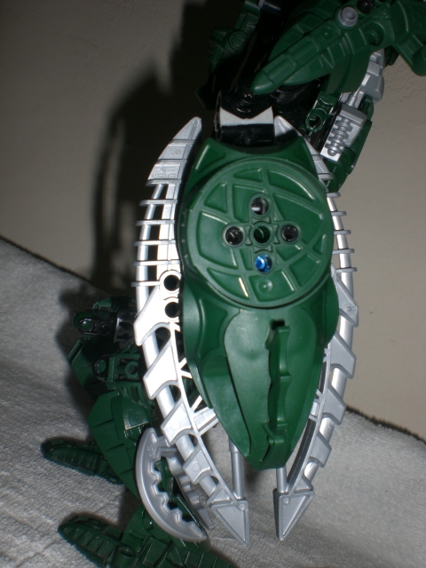 jungle_mecha_shield.jpg