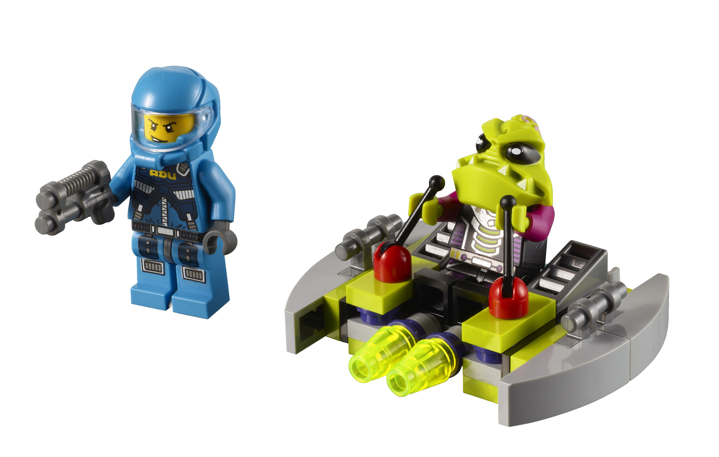 7049_lego_alien_striker.jpg