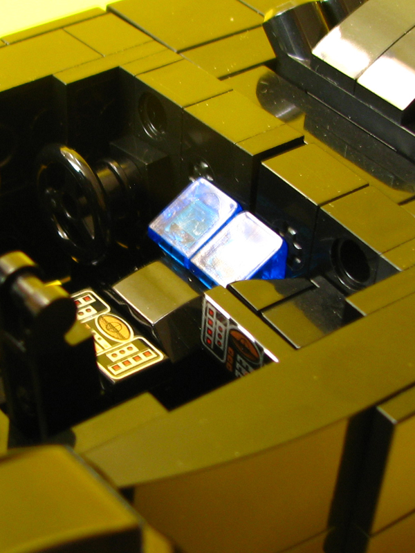 batmobile2011-interior1.jpg