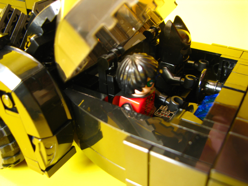 batmobile2011-interior2.jpg