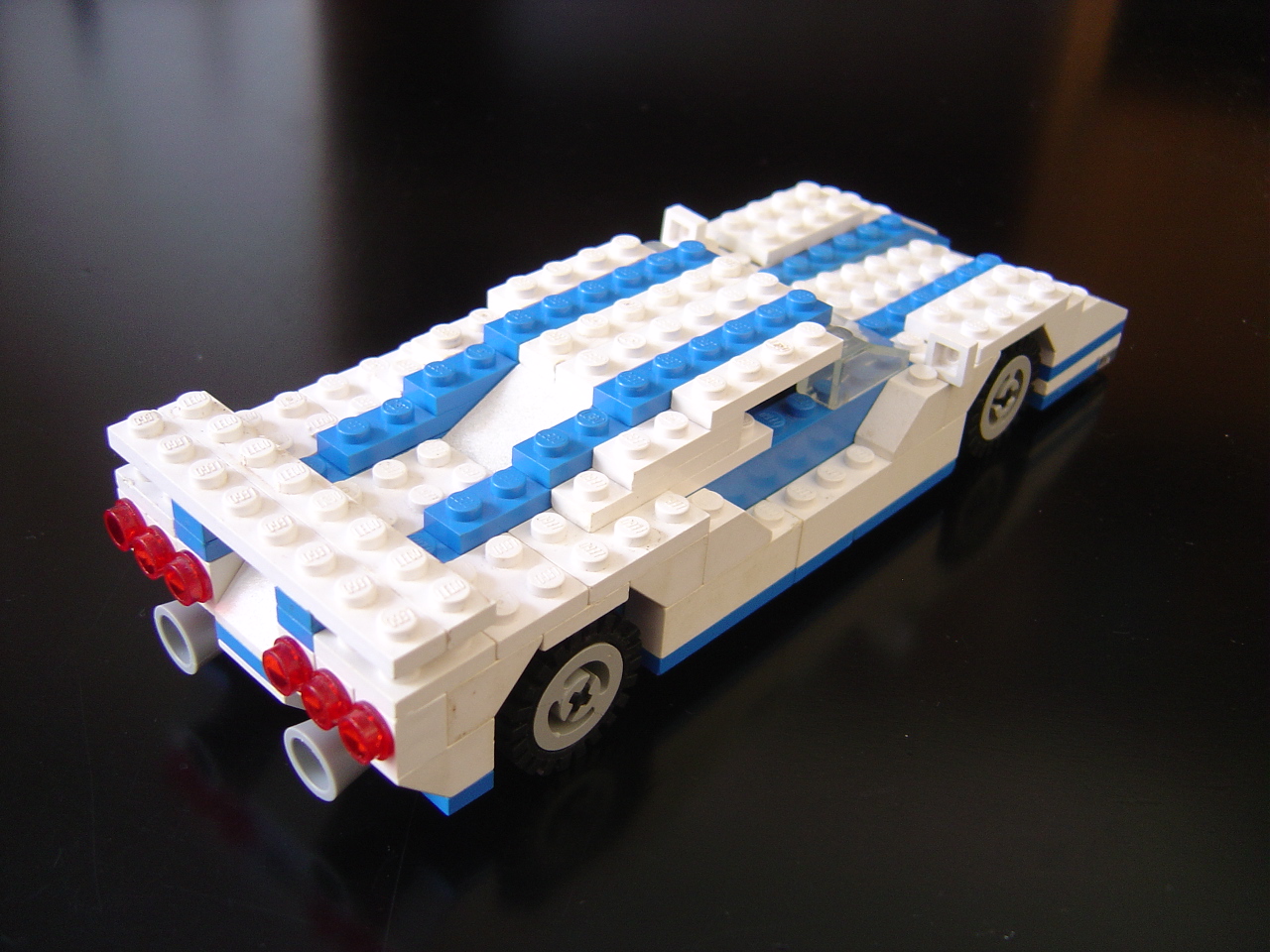 white3.jpg