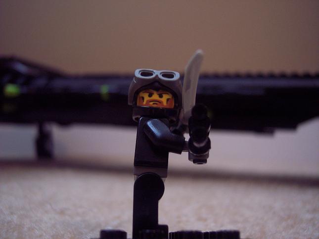 ace_with_weapons_2.jpg