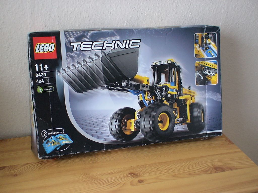 8439-01.jpg