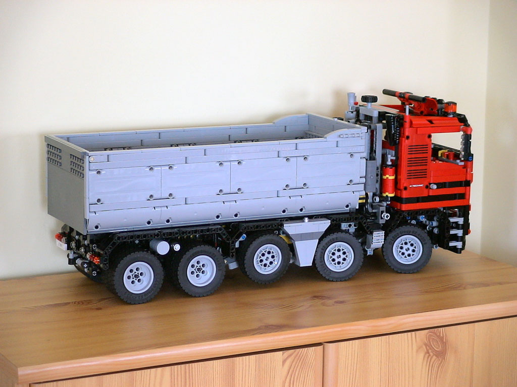 cm104-02.jpg