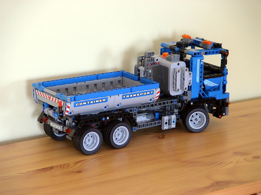 8252-02.jpg