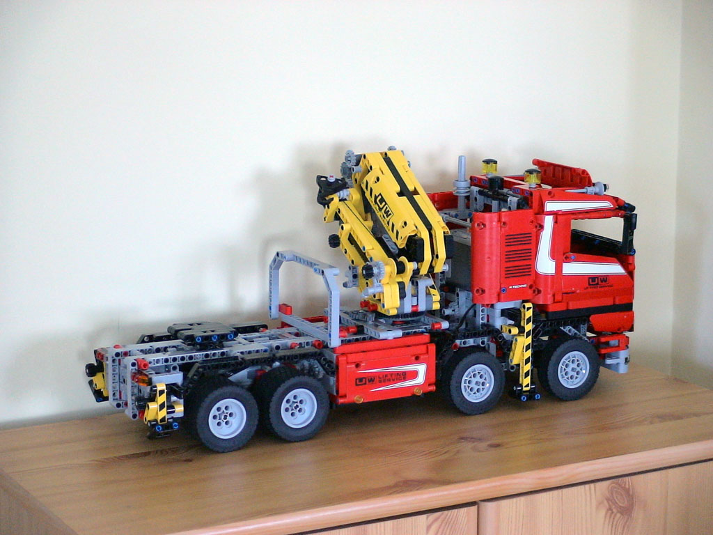 8258-02.jpg