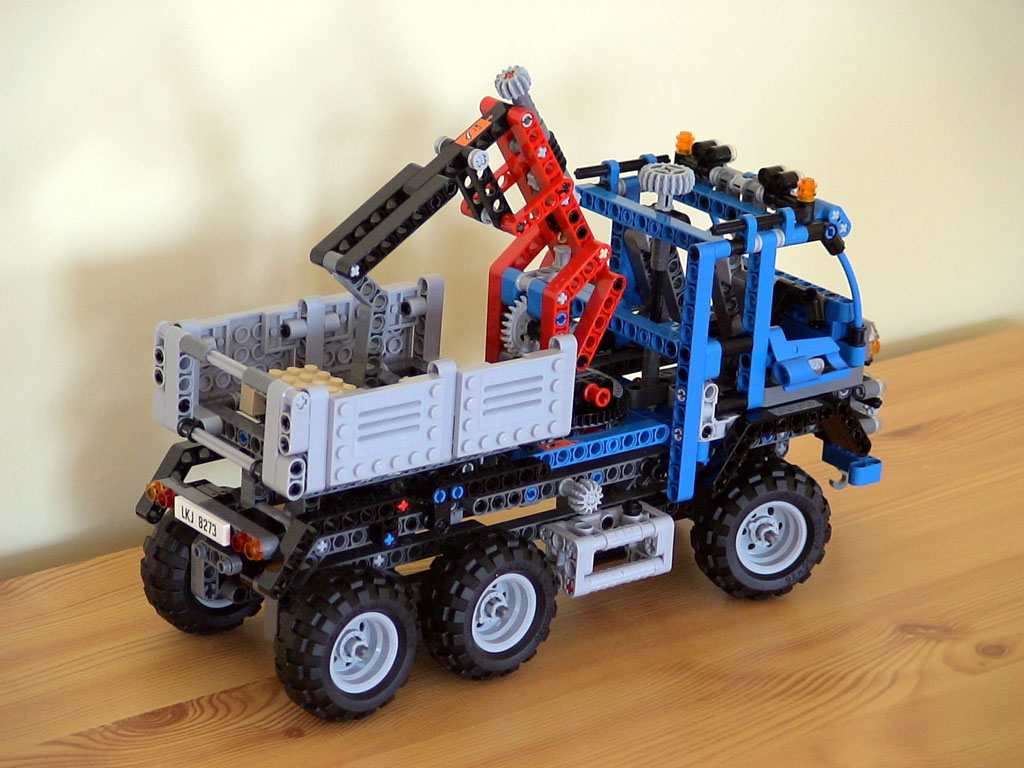 8273-02.jpg