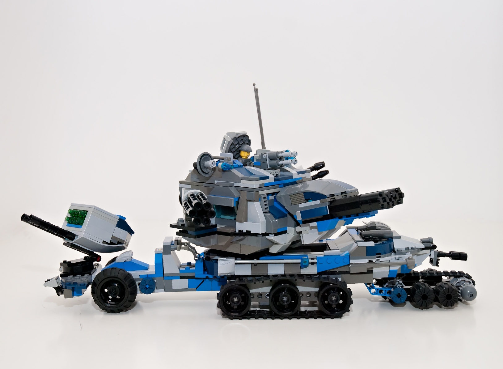 101109_legos-16.jpg