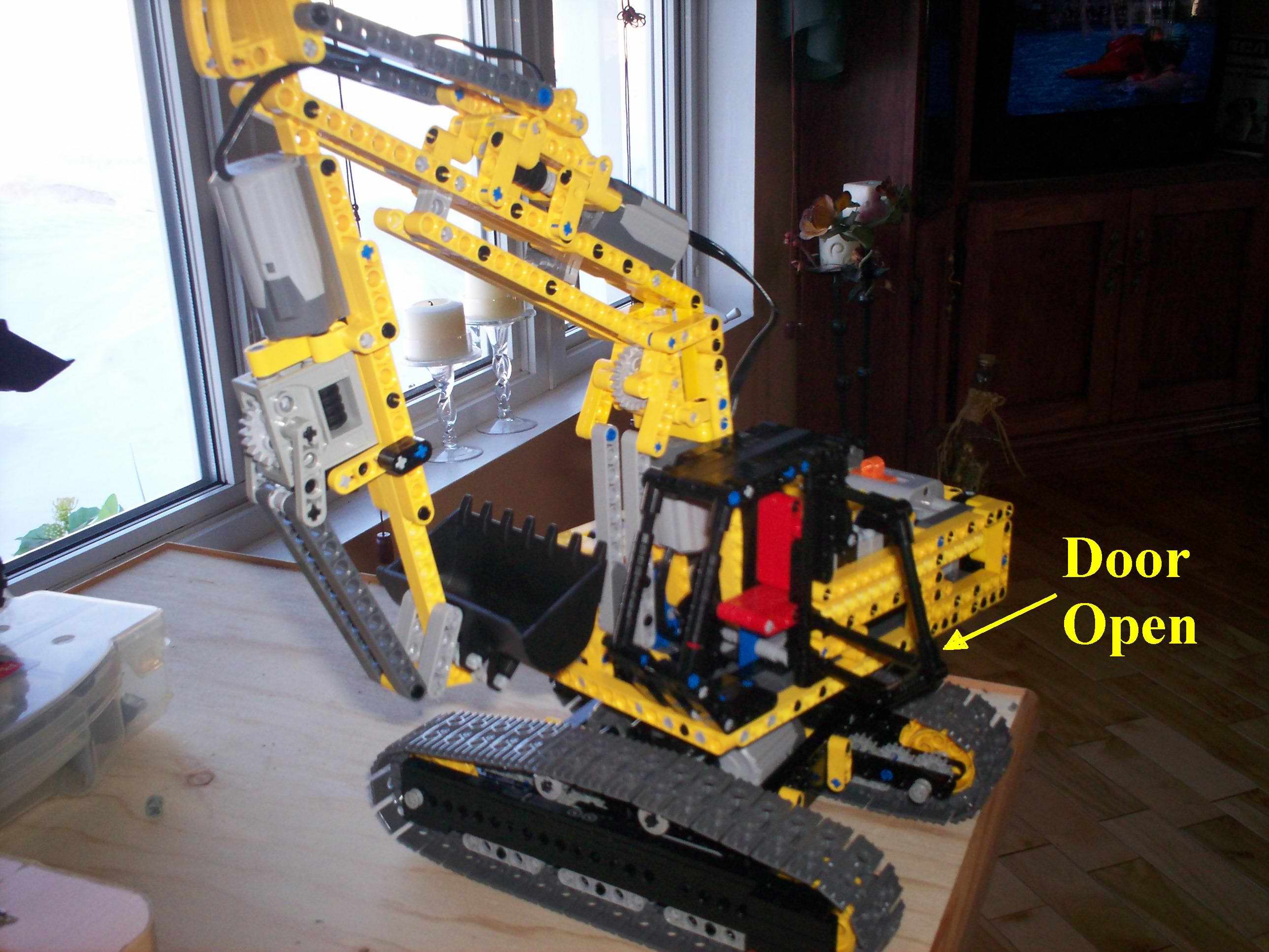 excavator-03.jpg