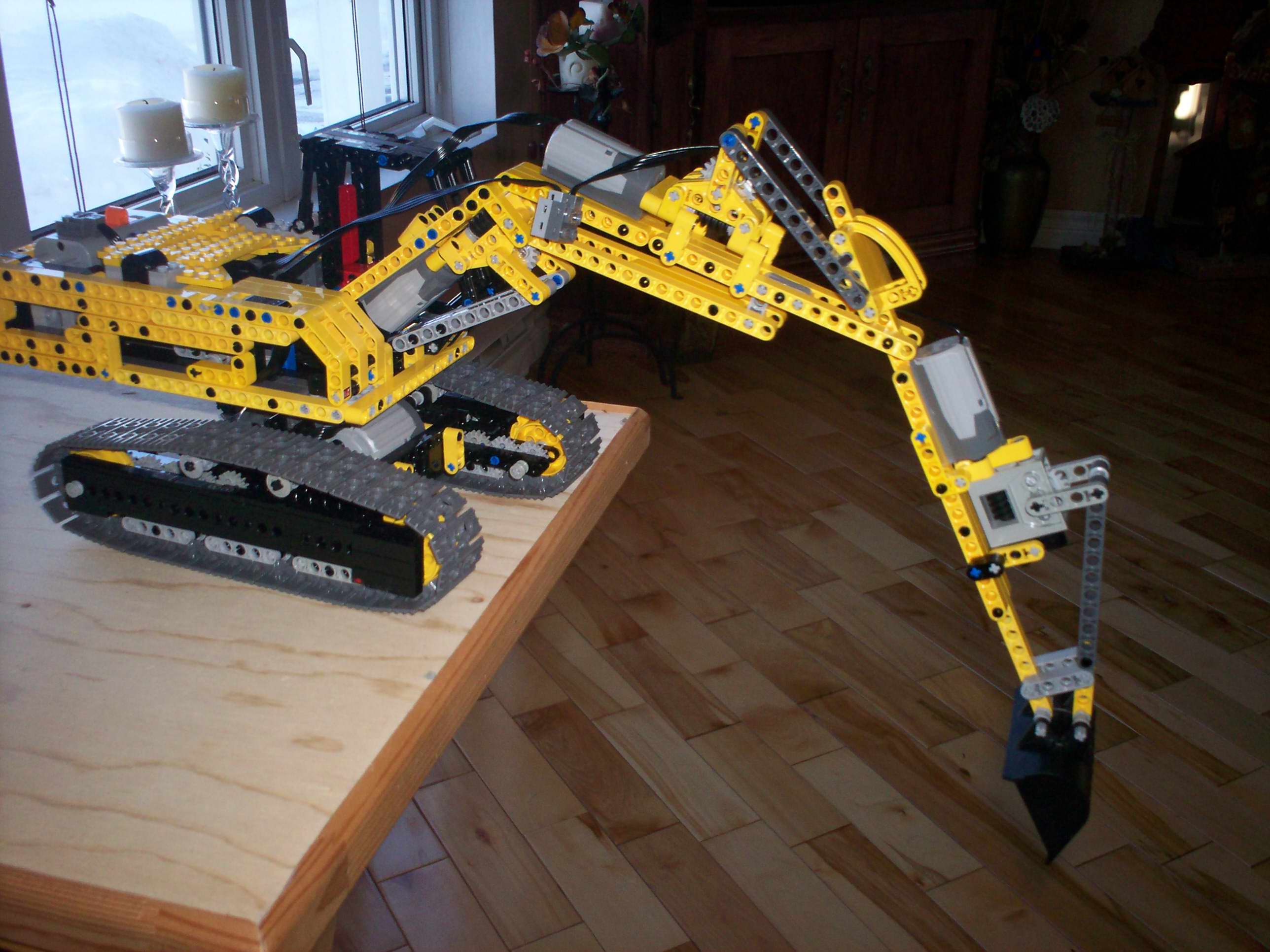 excavator-06.jpg