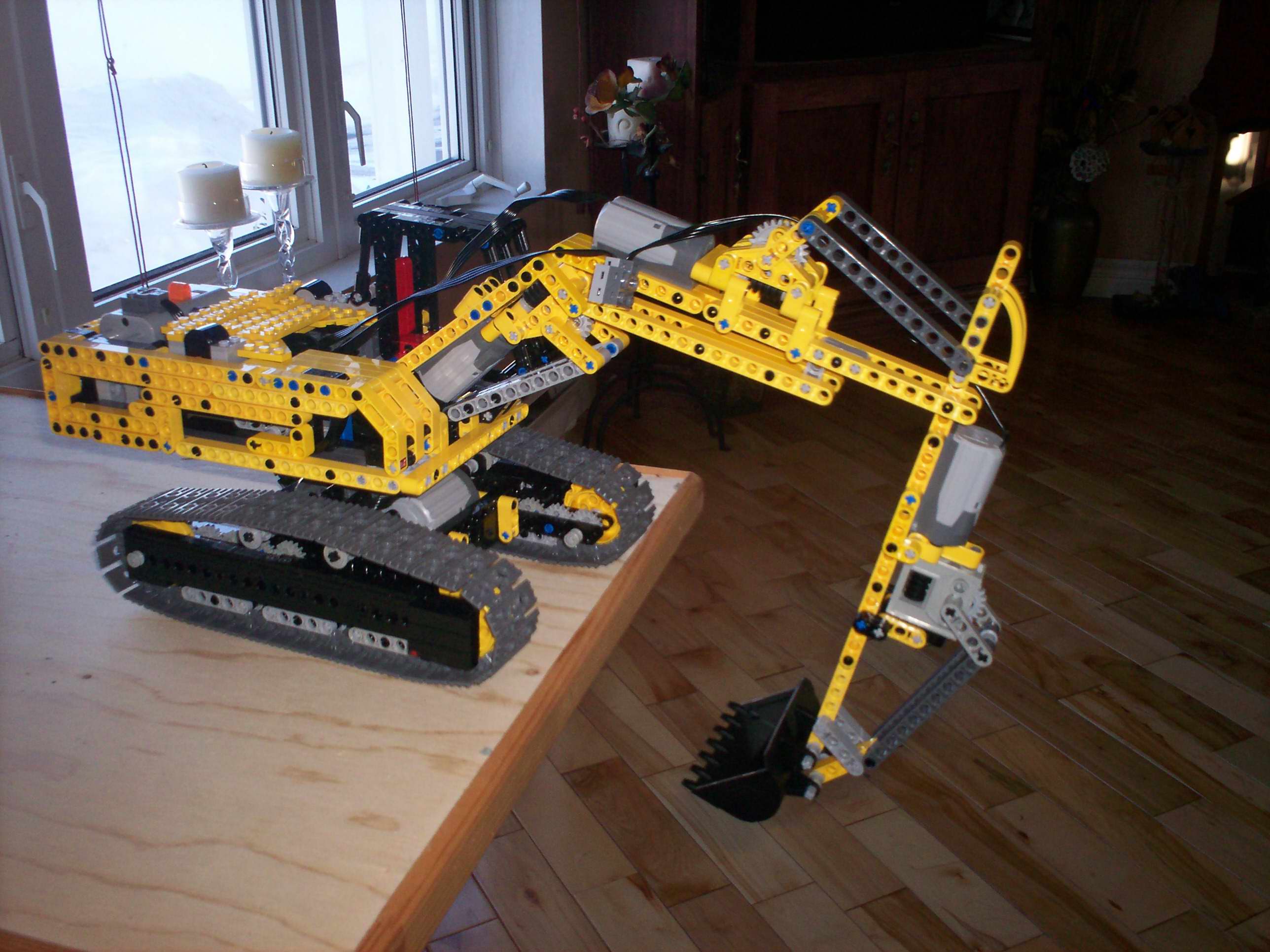 excavator-07.jpg
