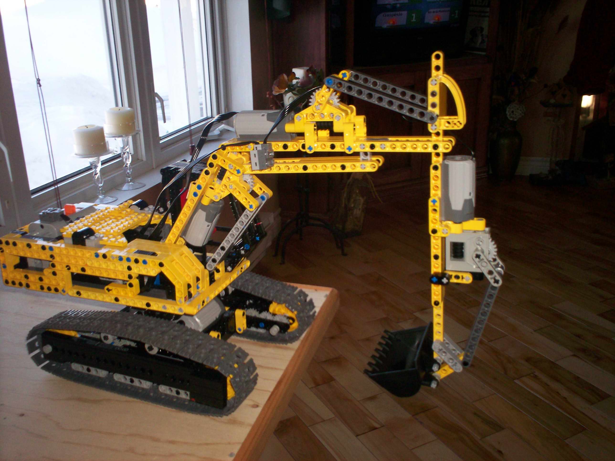 excavator-09.jpg