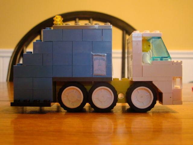 lego_mundelien_garbage_truck_001.jpg