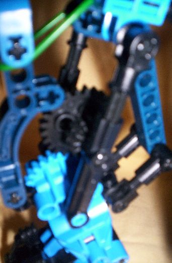 janusleggear01.jpg