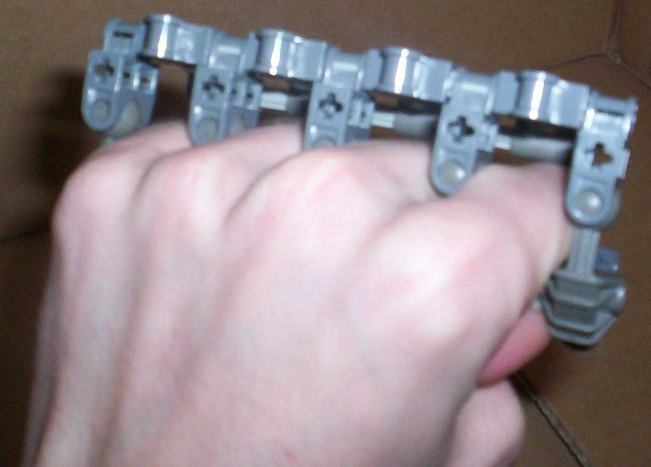 knuckles01.jpg