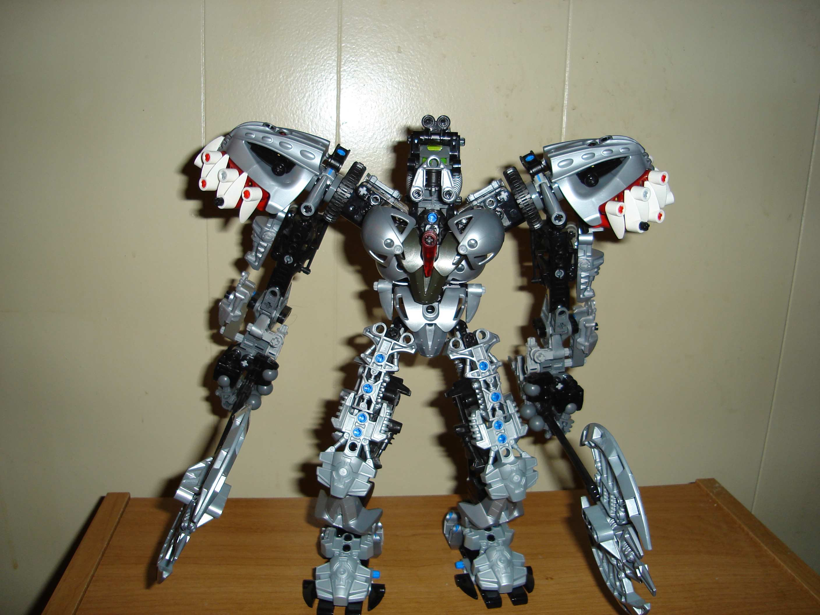 bionicle_001.jpg