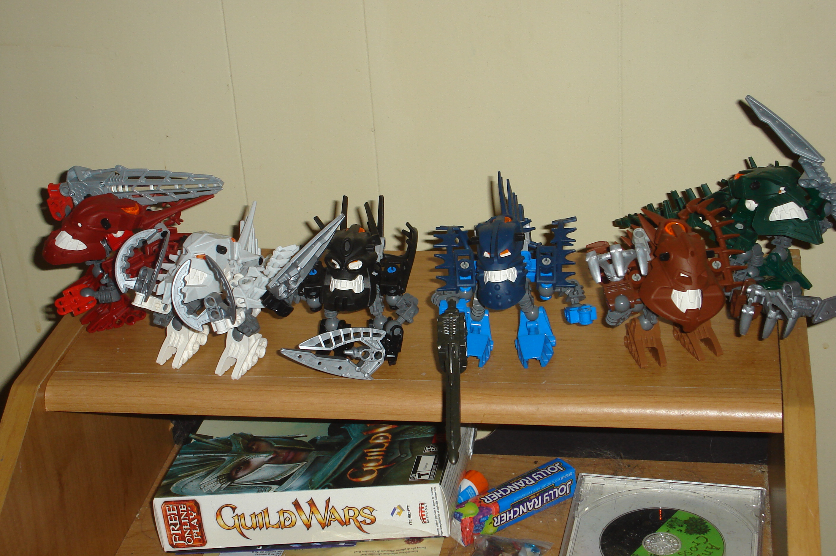 bionicle_100.jpg