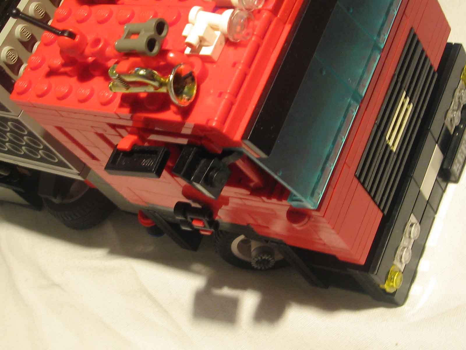 man_truck_mirrors.jpg