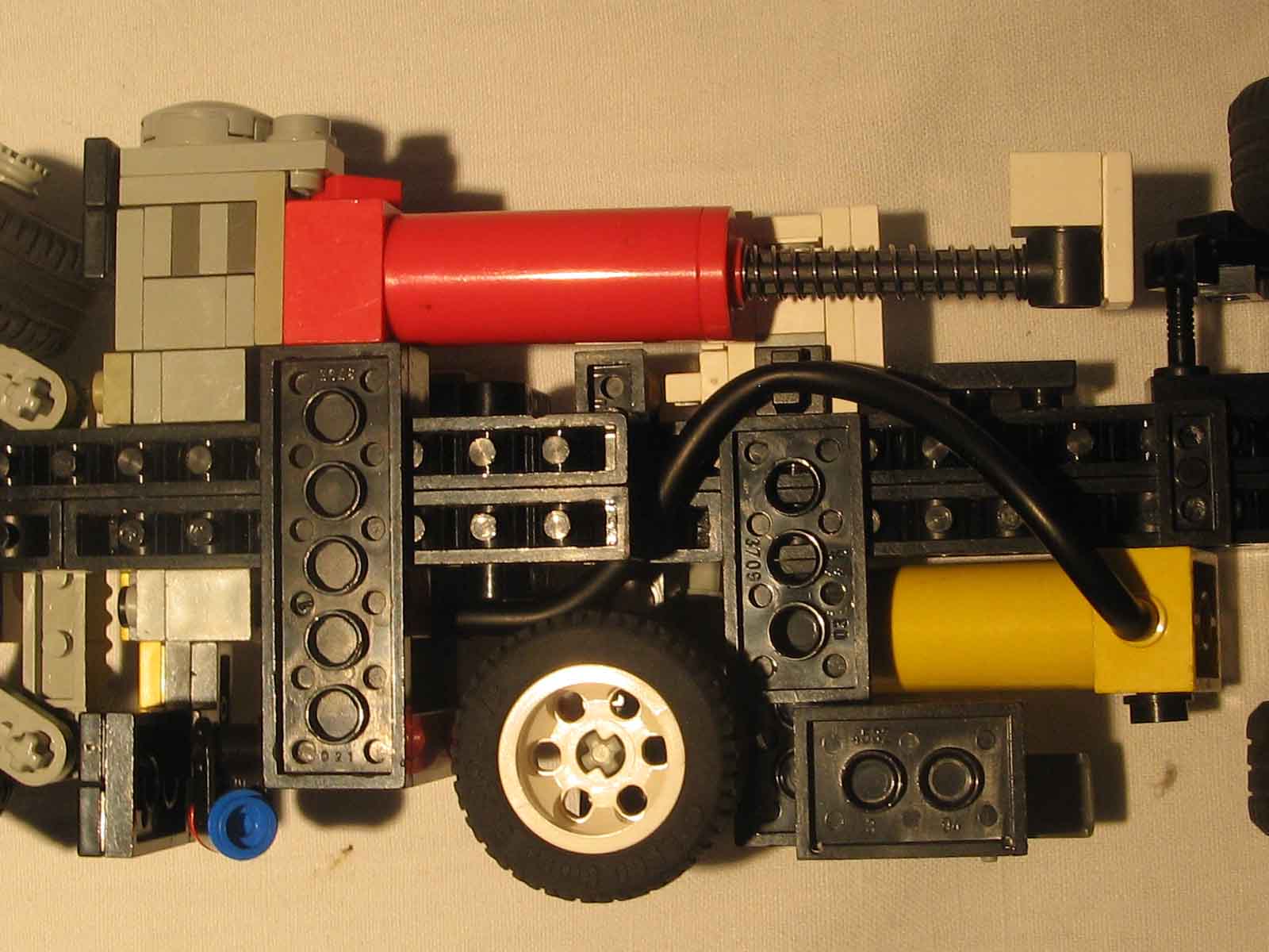 man_truck_pneumatic_system.jpg