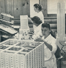 1962-detroit_samsonite_model_shop.jpg