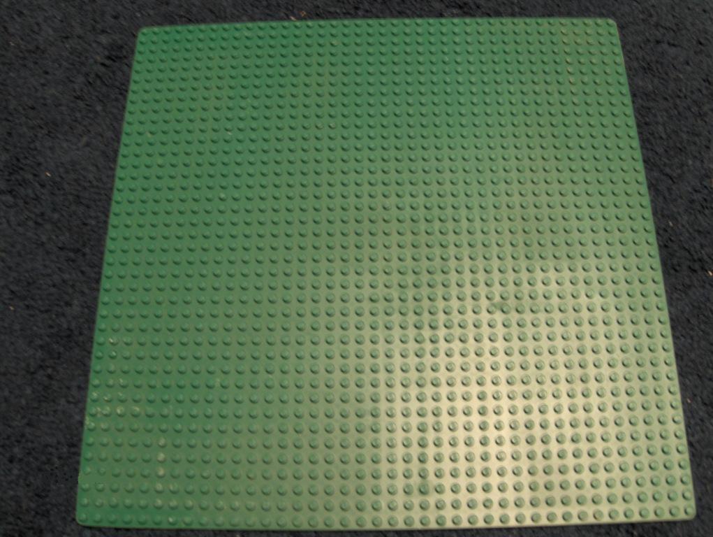 40x40_baseplate.jpg