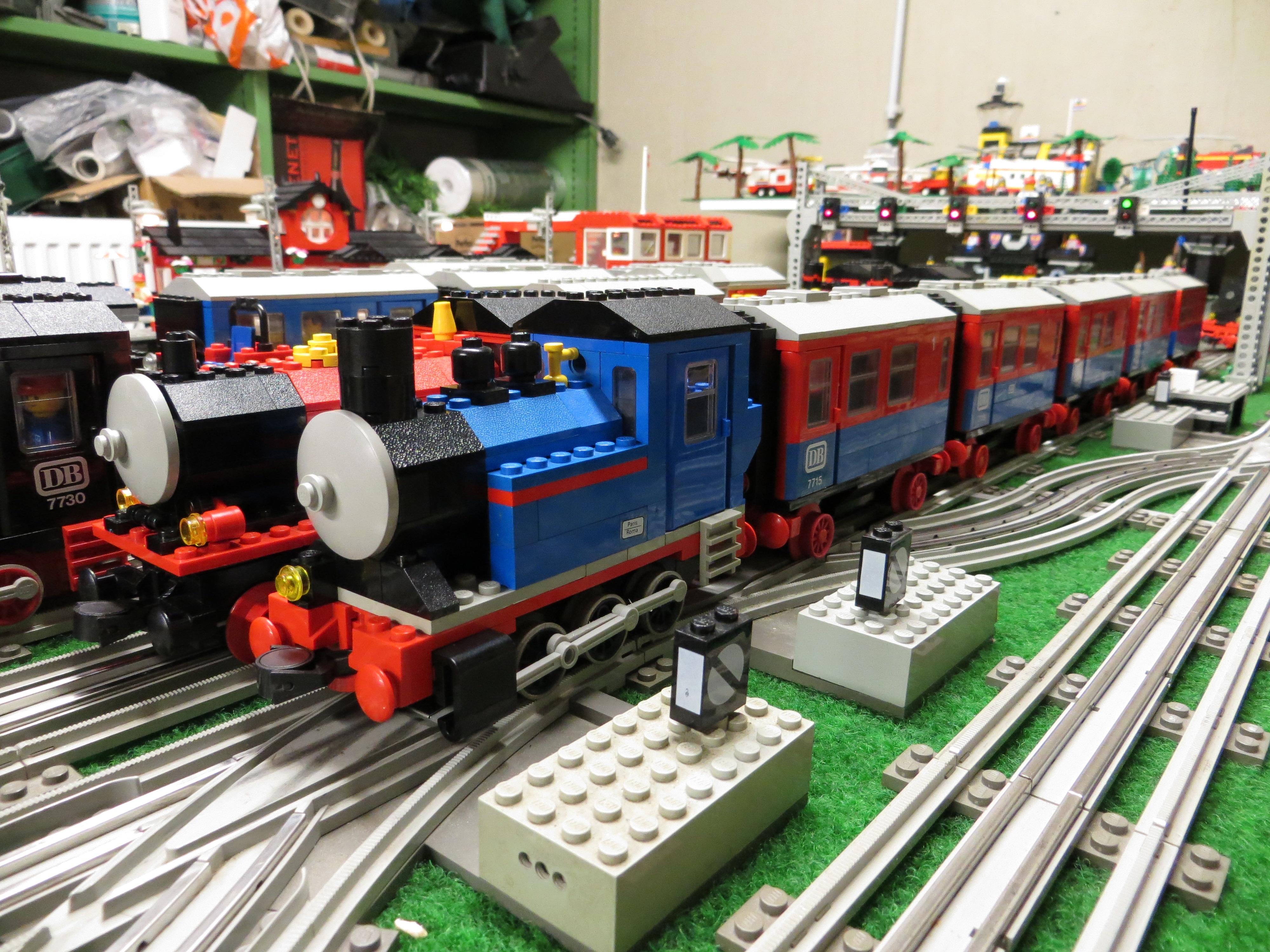 12v_thomas_train.jpg