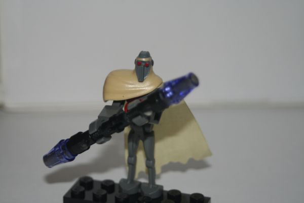 brickarms_-_magnadroid_with_custom_weapon.jpg