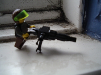 un_machine_gun_stood_up.jpg