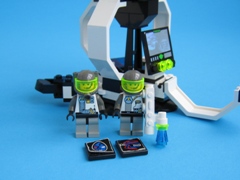 p6899-3.jpg