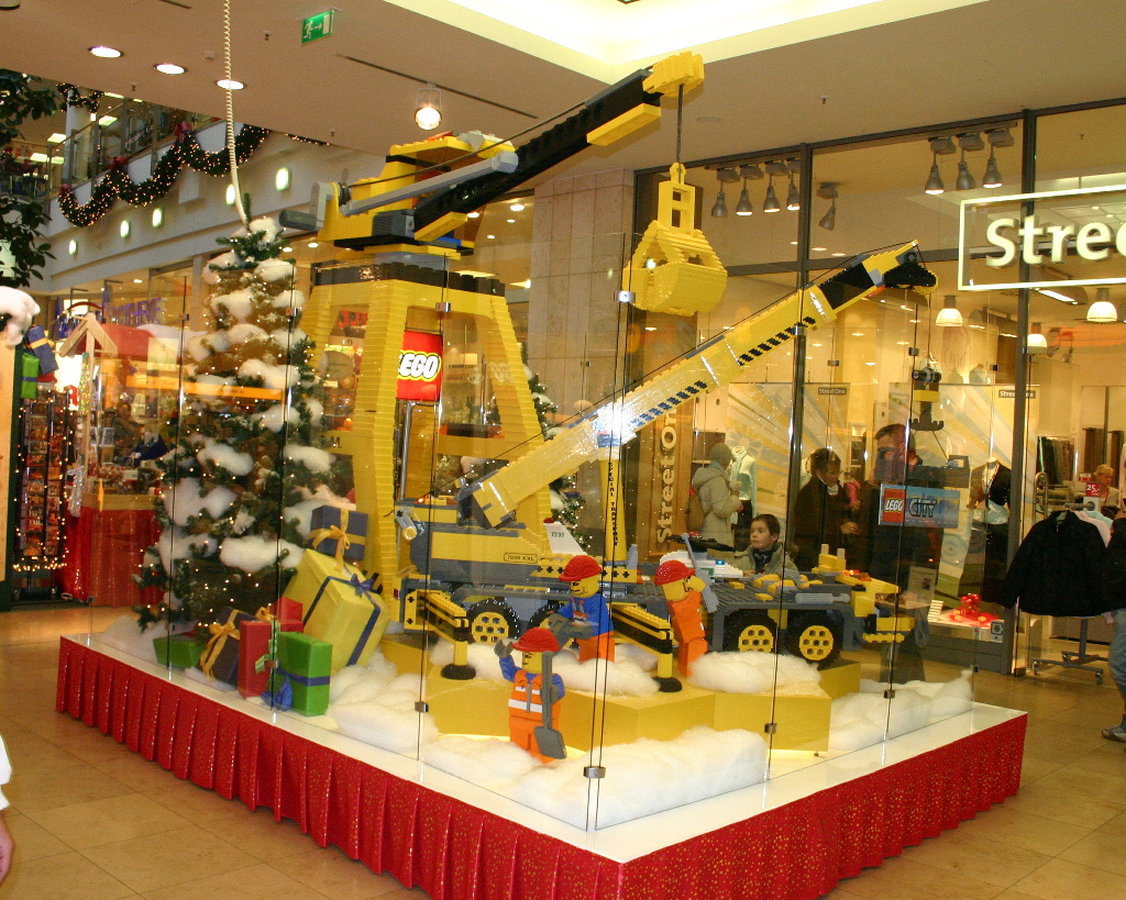 lego_display_berlin_01.jpg
