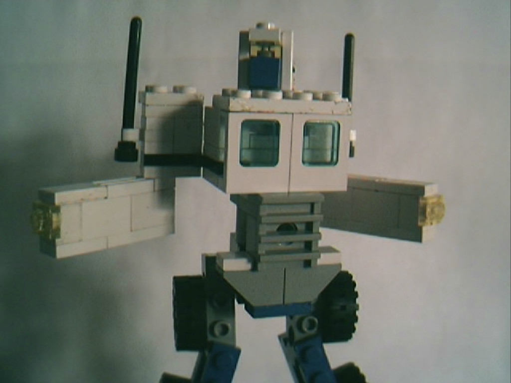 a_robot_mode_new_chest.jpg