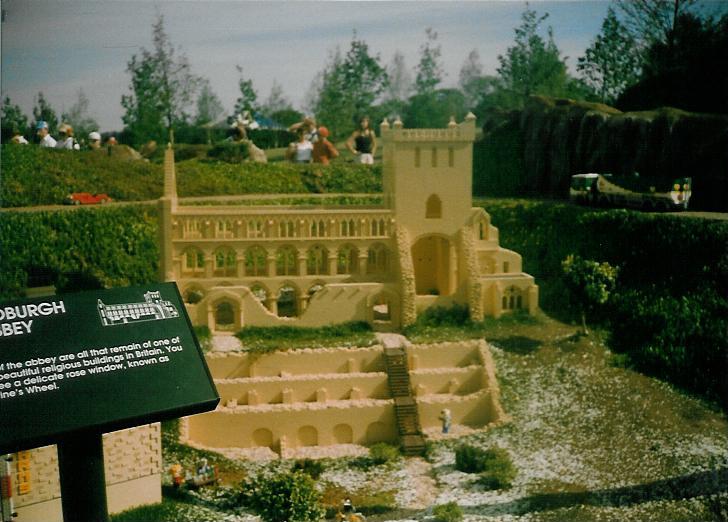 legoland-abbey.jpg