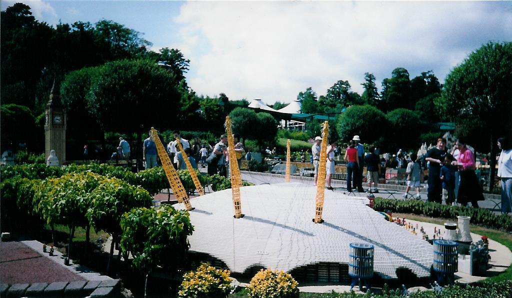 legoland-milleniumdome.jpg