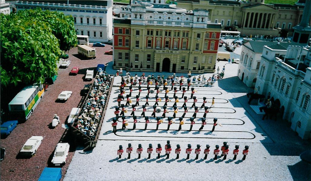 legoland-royalgaurd.jpg
