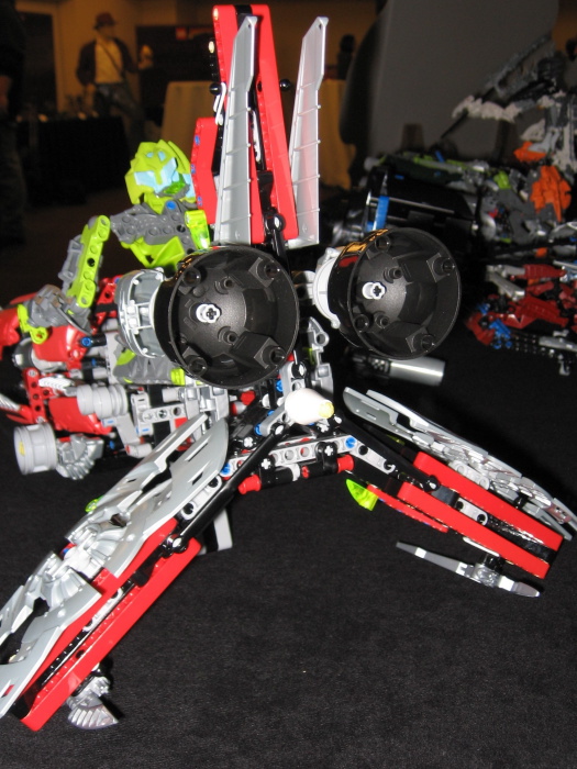 bionicle_axalara_t9_back_view.jpg