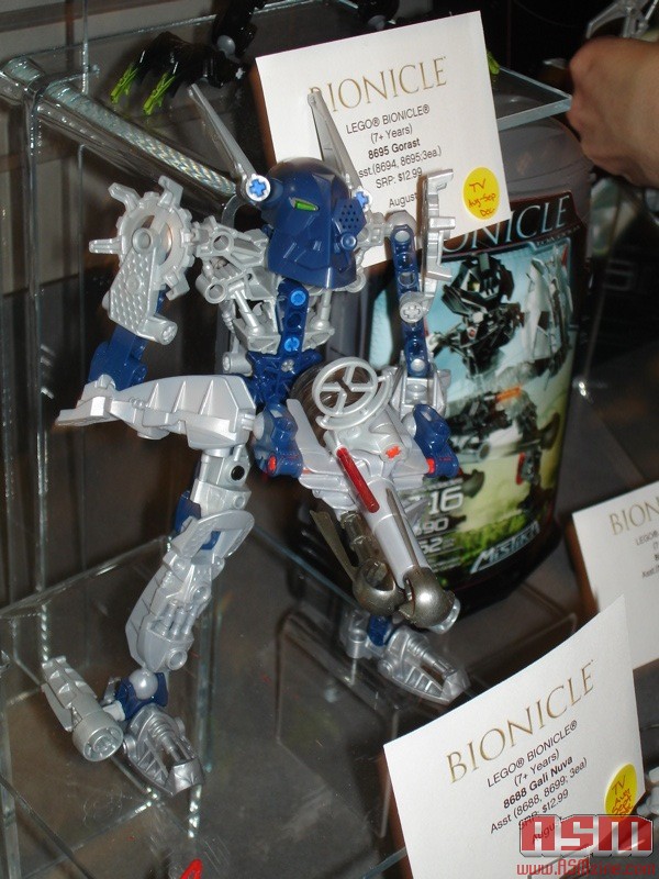 gali_and_onua_canister.jpg