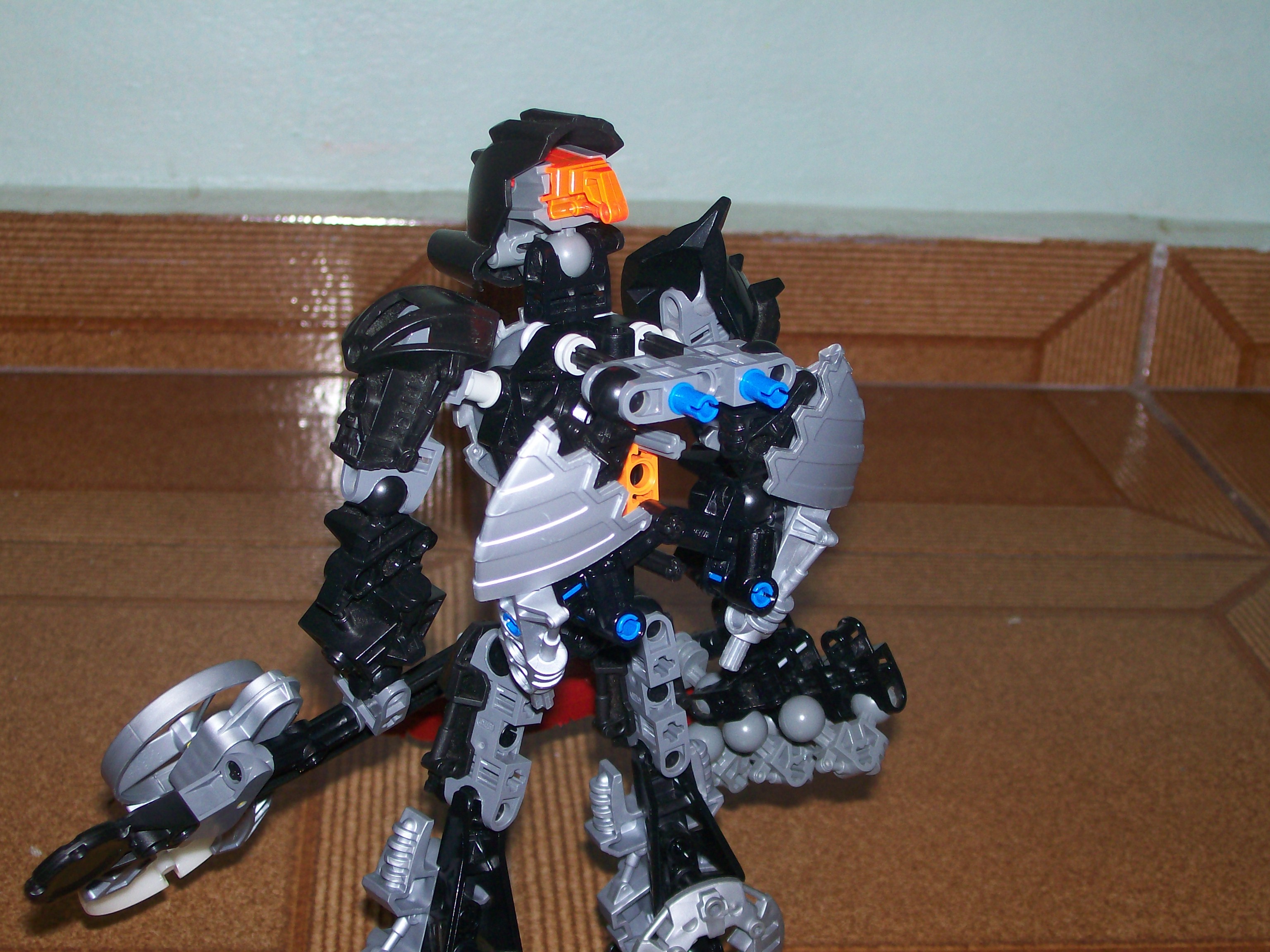 hupanqui_back.jpg