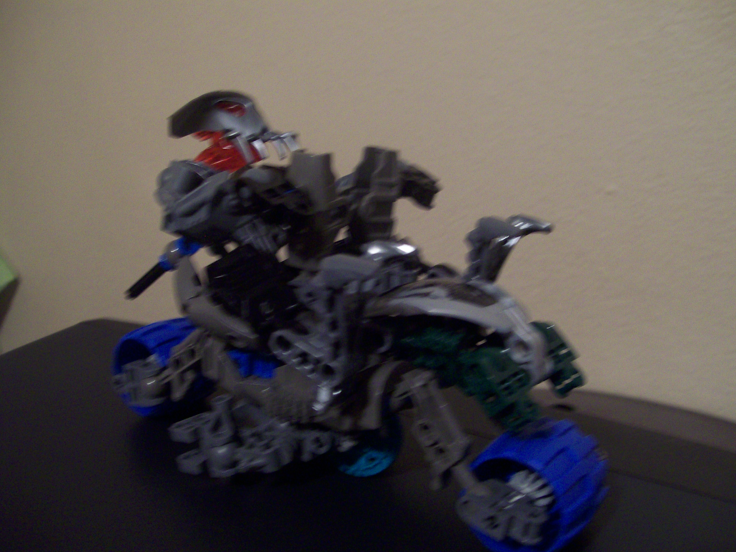 ometochtli_riding_veltrox_m11.jpg