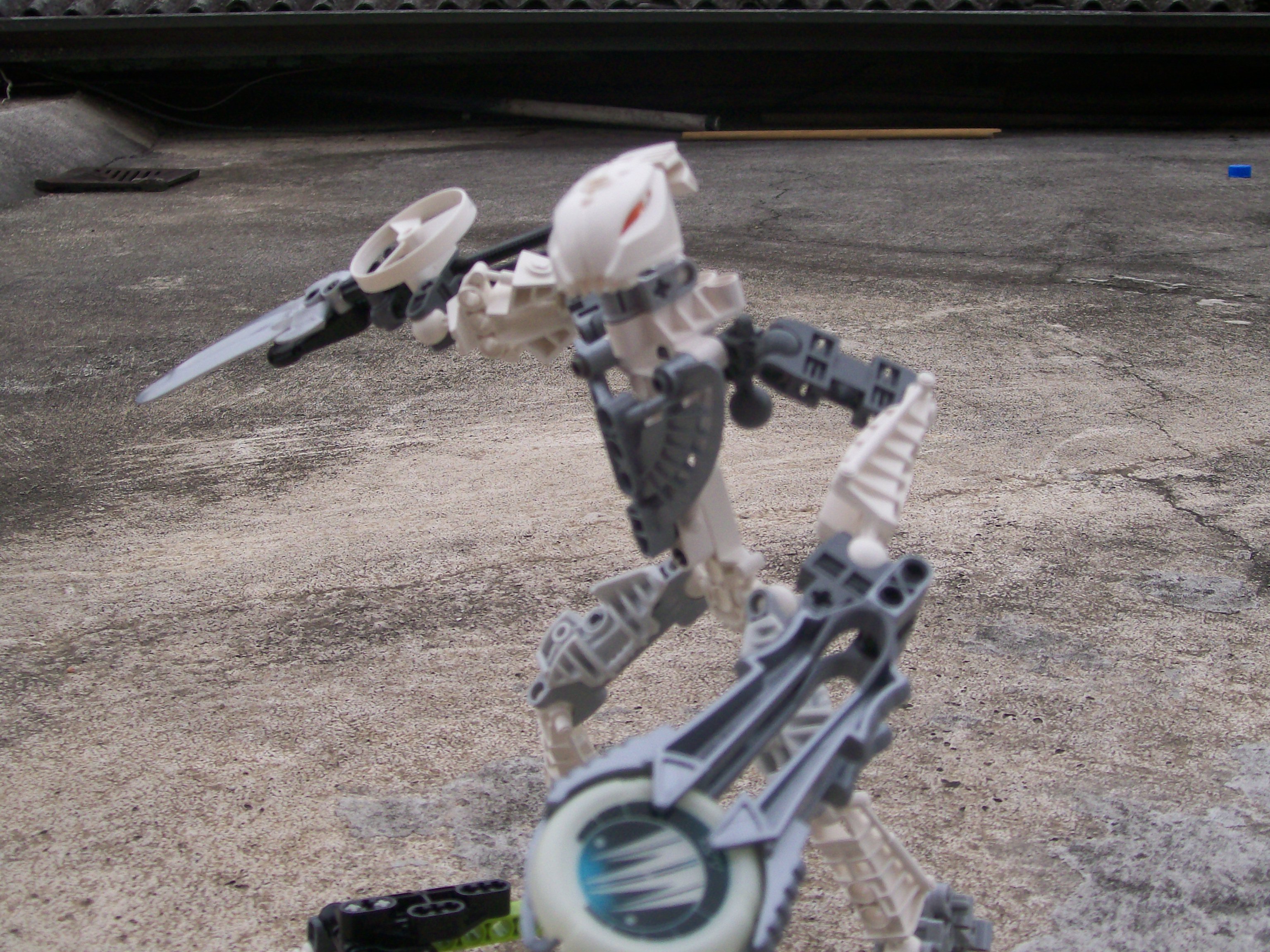 sonikolf_attack_.jpg