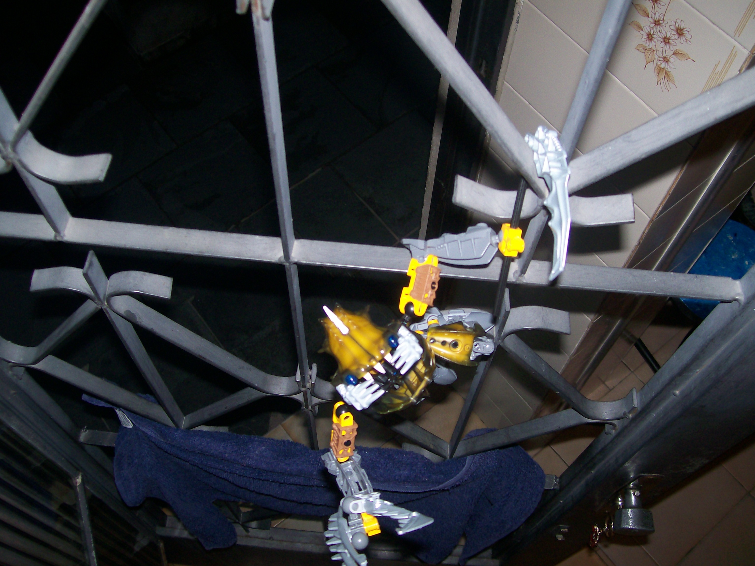 tunzakar_climbing.jpg