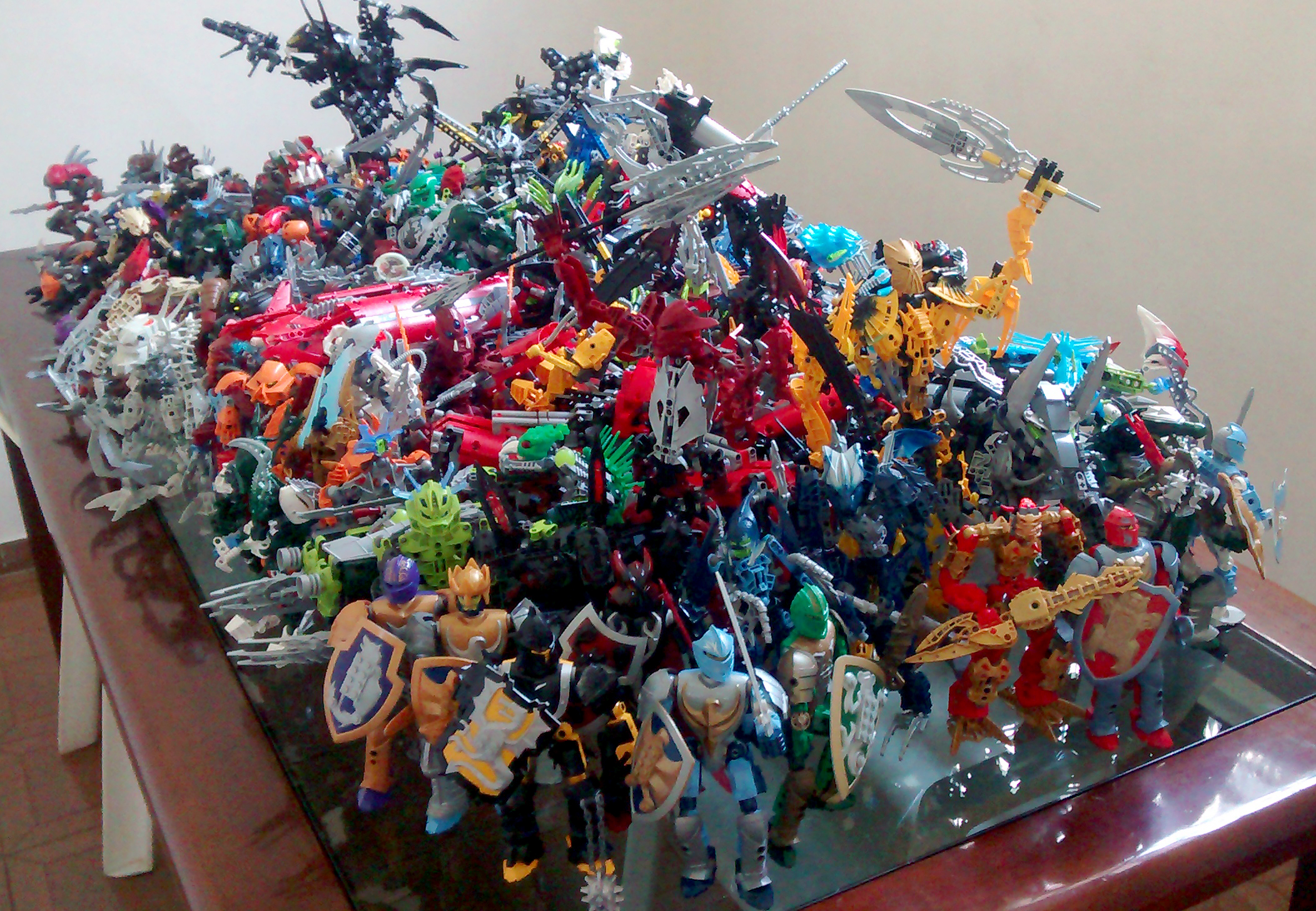 bionicle_01.jpg