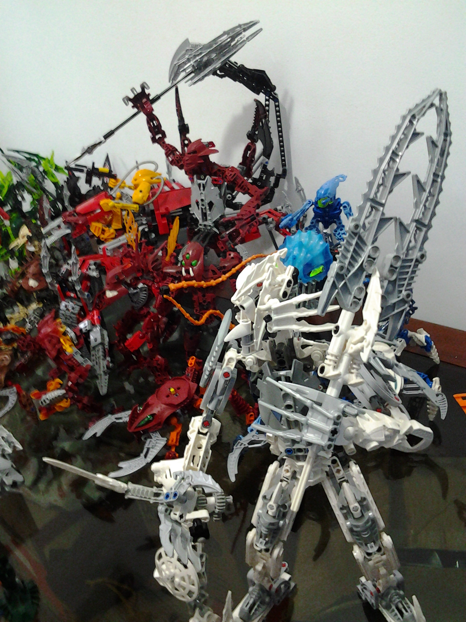 outcasts08.jpg