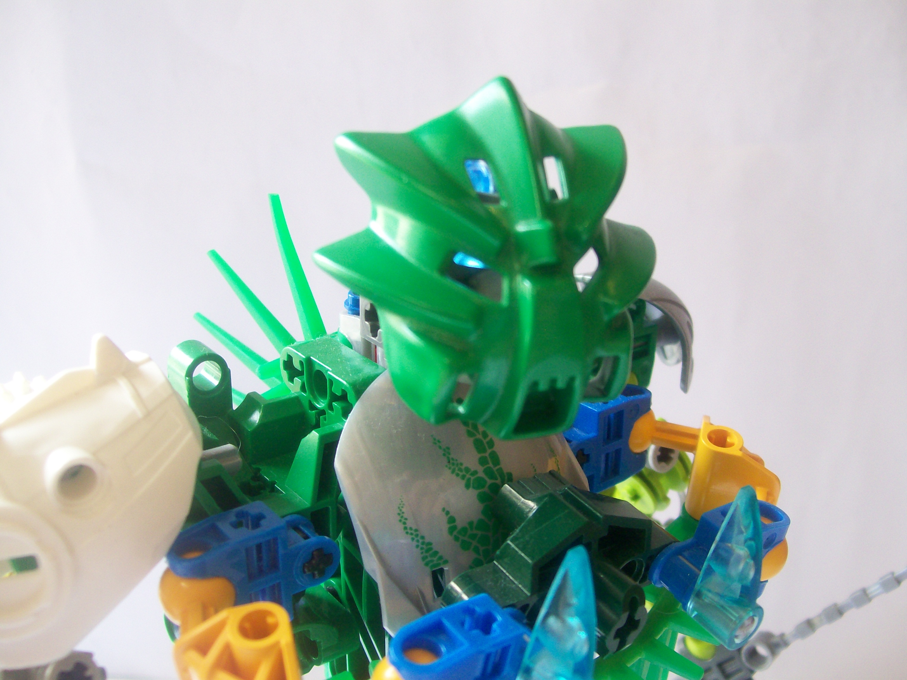 moc_100.jpg