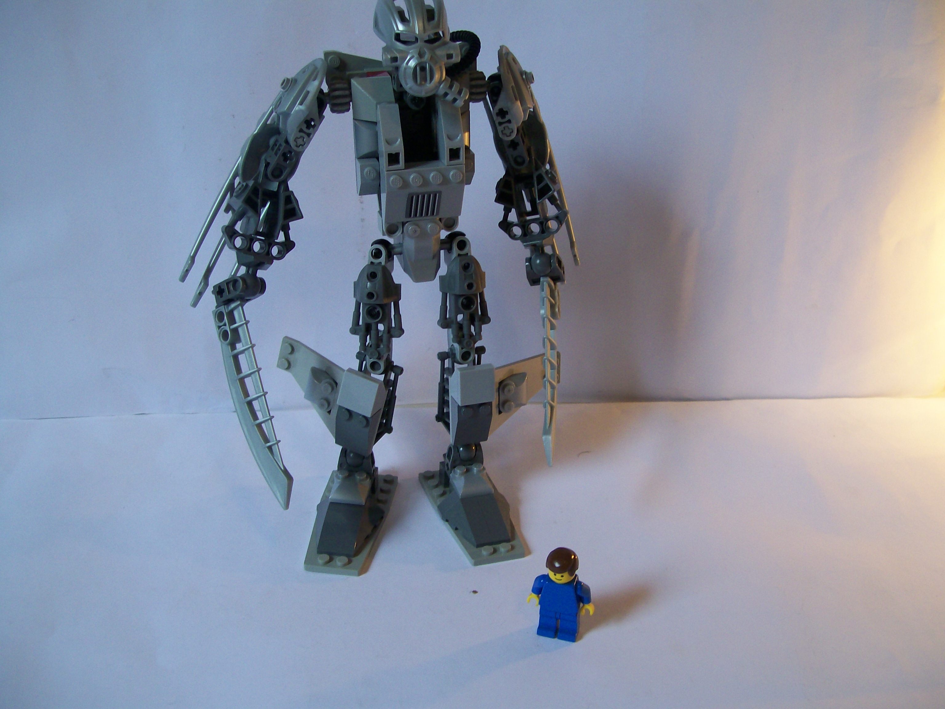 bionicle_silver_unit_005.jpg