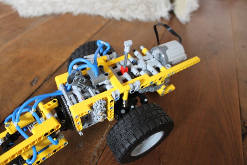 2.prototype._pneumatic_steering005.jpg