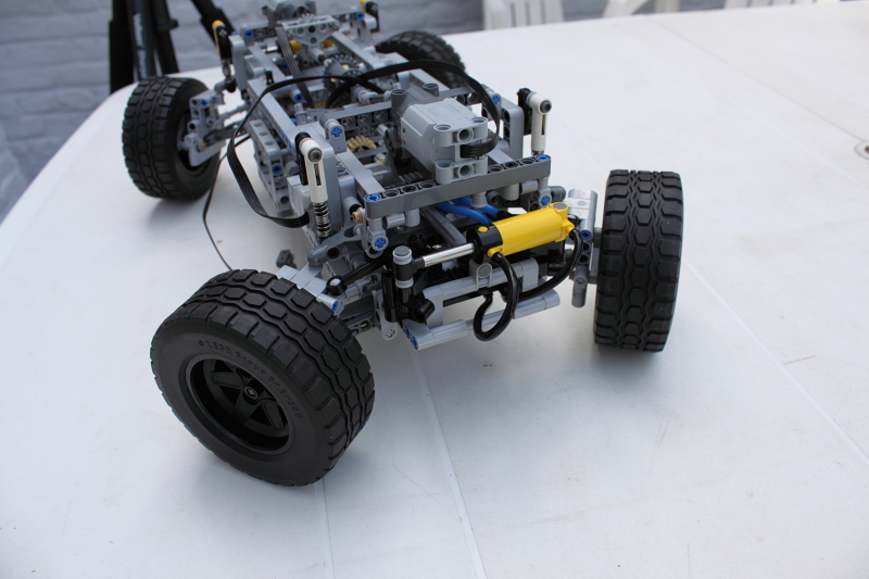 prototype_jeep_hurricane008.jpg